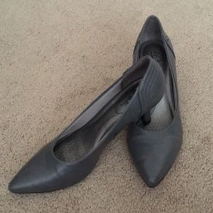 Lifestride soft system heels